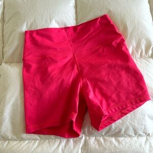 FLEO Shorts